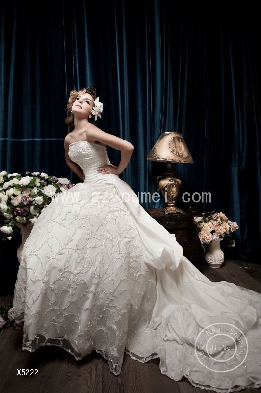Wedding gown beads lace ruched crystal bridal dress